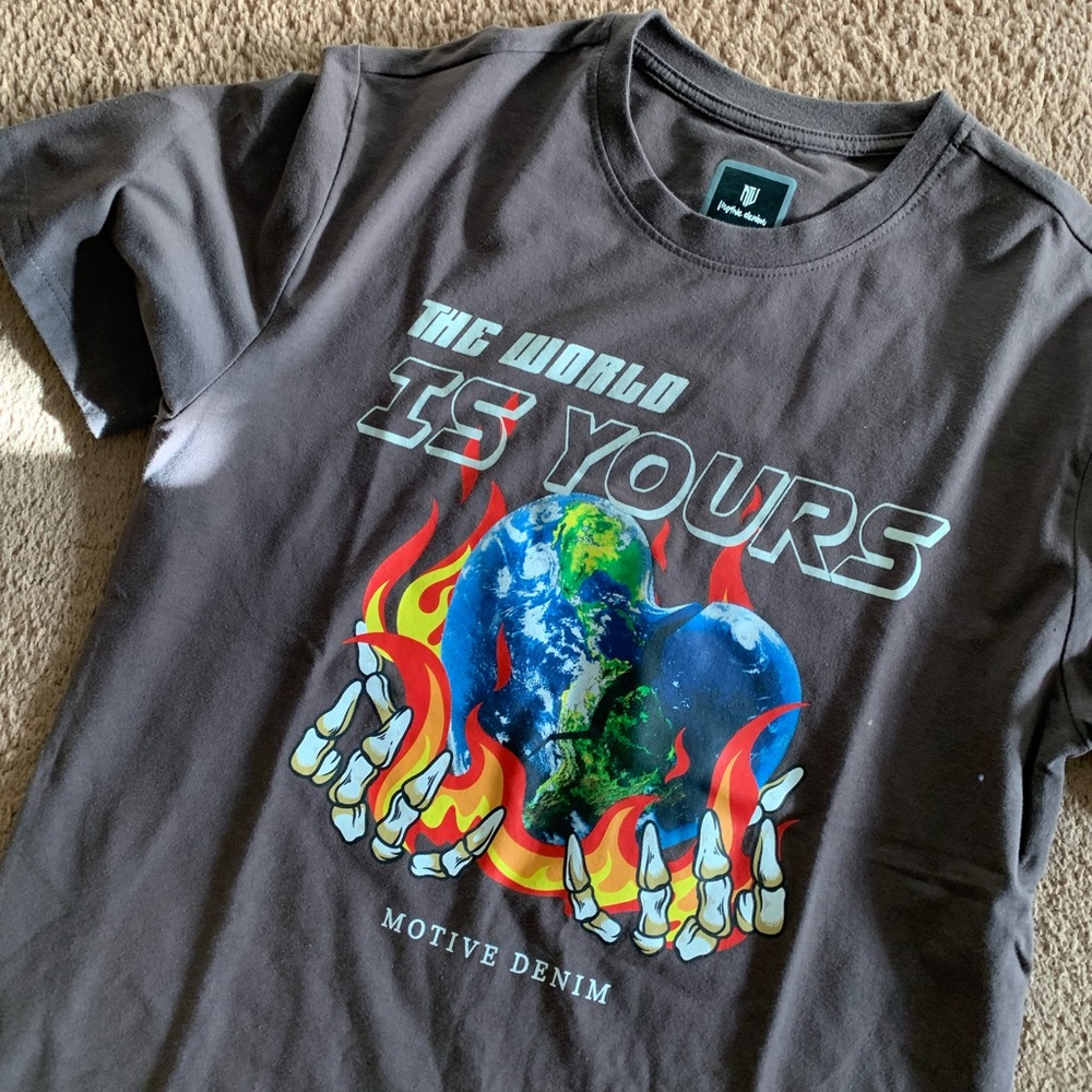 VINTAGE STREETWEAR GRAPHIC TEE T SHIRT WORLD IS YOURS MOTIVE DENIM